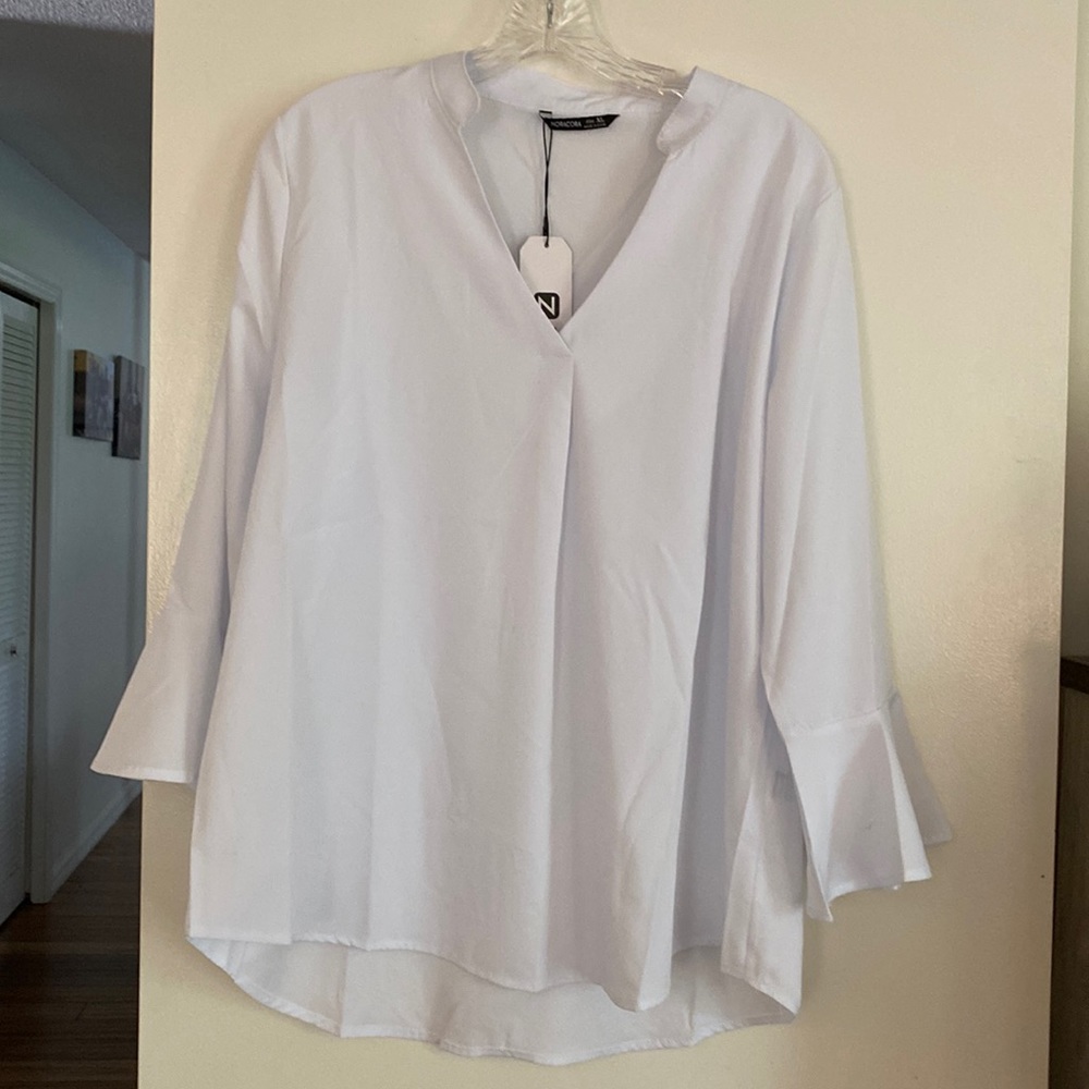 Women’s blouse, white, size XL